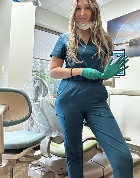 Lunarose9292 onlyfans nude pics