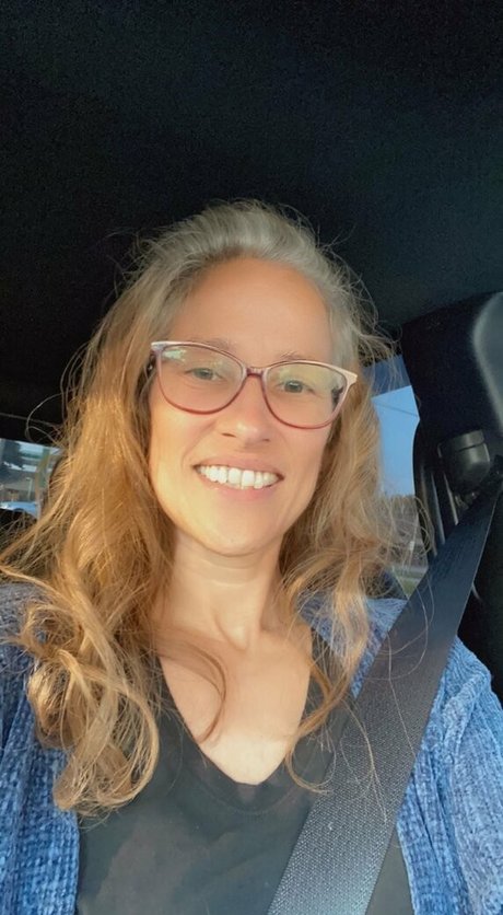 mrssteadyriver onlyfans leak new