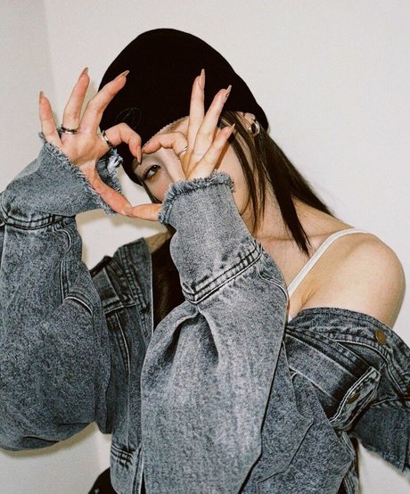 HeeJin onlyfans leaked pics