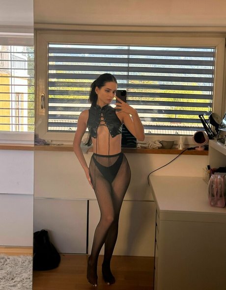 Sara Mia Sara8teen only fans pictures