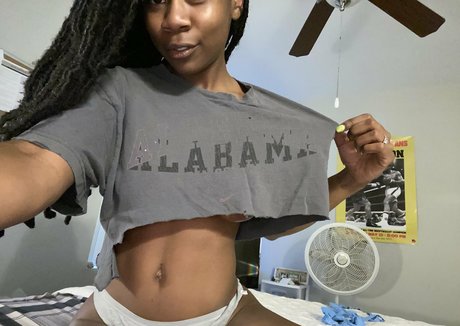 thehazelgrace onlyfans ass