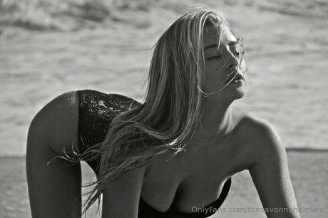 Aurora Rae onlyfans leakes