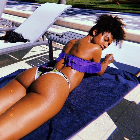 Alex Isabella onlyfans posts