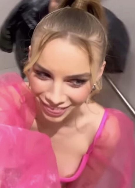 Anna Shumate is on onlyfans