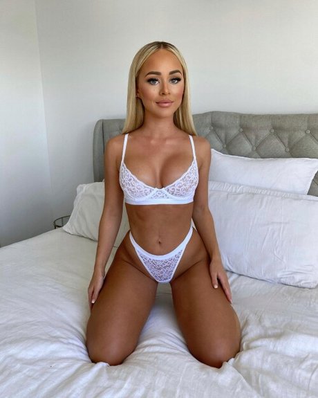 Allie Auton nude onlyfans leak