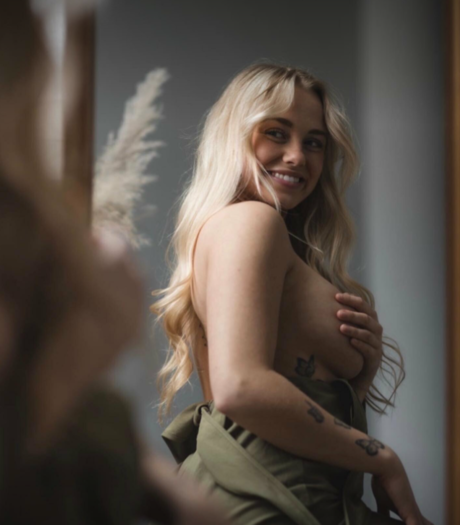 Sophie Riedemann onlyfans boobs