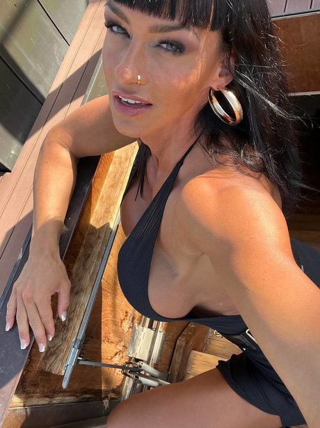 Cindy Landolt Profile pic