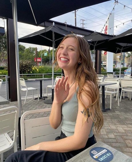 Jordan Burton onlyfans model photo