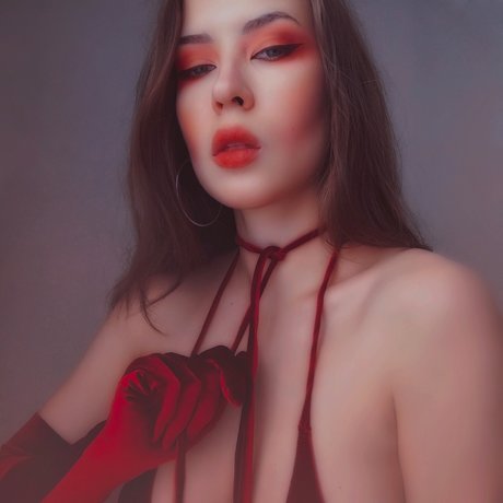 Natasha Roik nude onlyfans leak