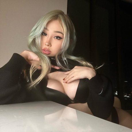 AHRA REI Profile pic