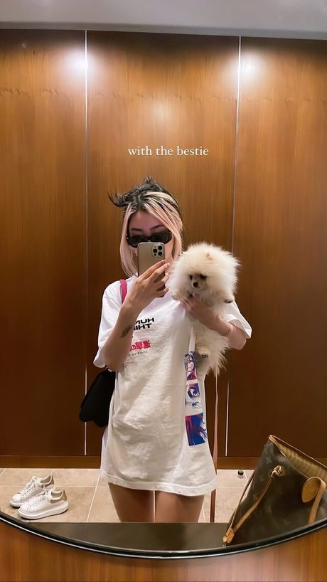 AHRA REI onlyfans model photos