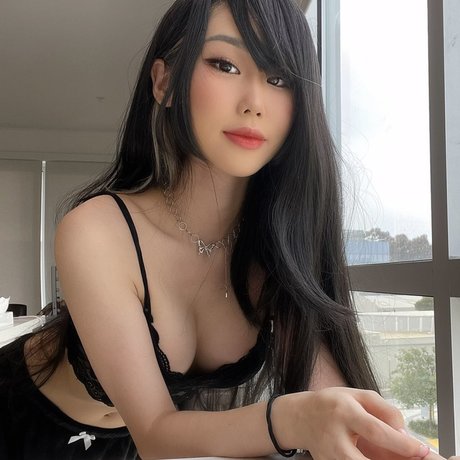 AHRA REI leaked onlyfans pics