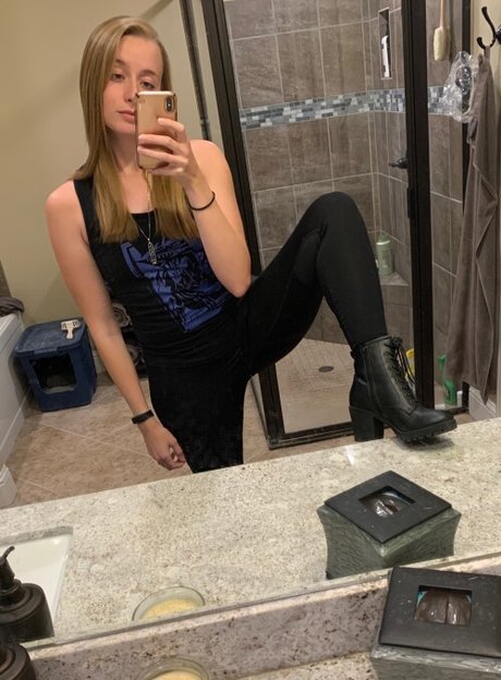 Alanis King onlyfans uncensored