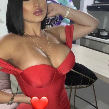 Colombiana Bombshell Mel xxx onlyfans