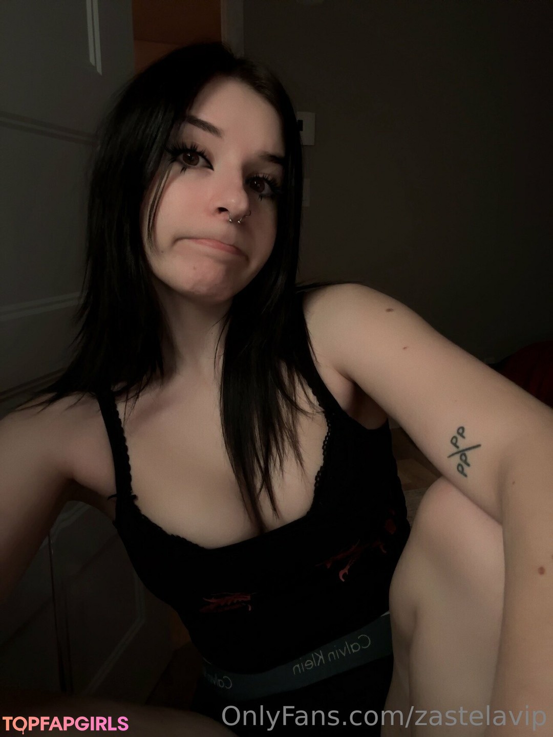 Zasterini Zastela nude porn onlyfans