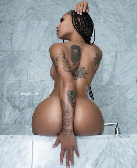 YooItsChill onlyfans for free