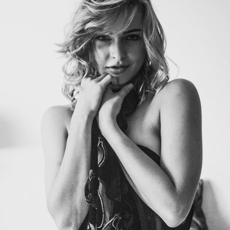 Karina Pennett onlyfans nude content