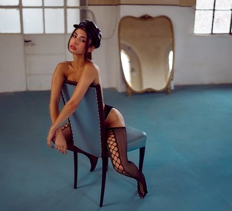 Lucrelisa_ porn onlyfans leaks