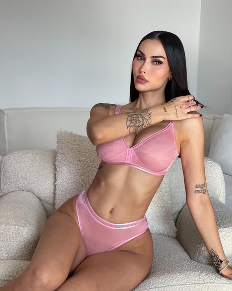 Annelese Milton desnuda onlyfans