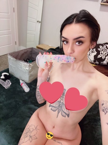 Madie Ray desnuda onlyfans