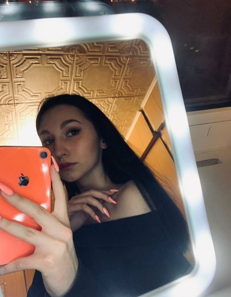 Cutie Lana naked onlyfans