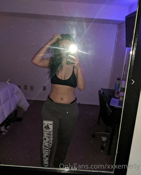 xEmerly leaks onlyfans