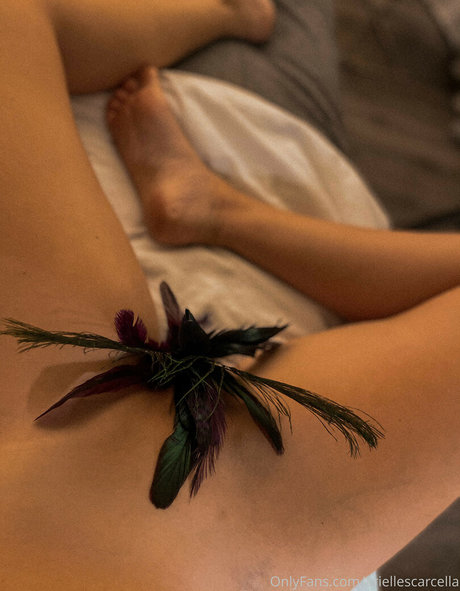 Arielle Scarcella onlyfans nude