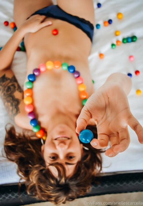 Arielle Scarcella onlyfans porn leak