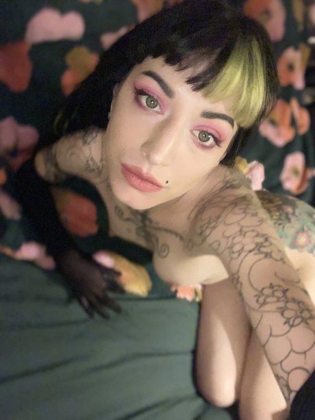 Miss Fernandez onlyfans model photo