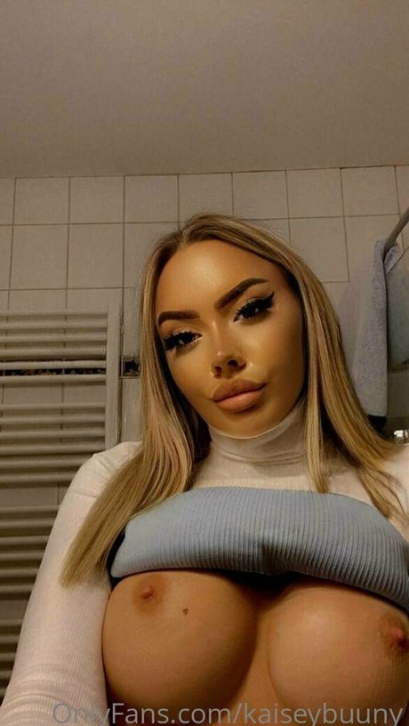 kaisey buuny onlyfans model