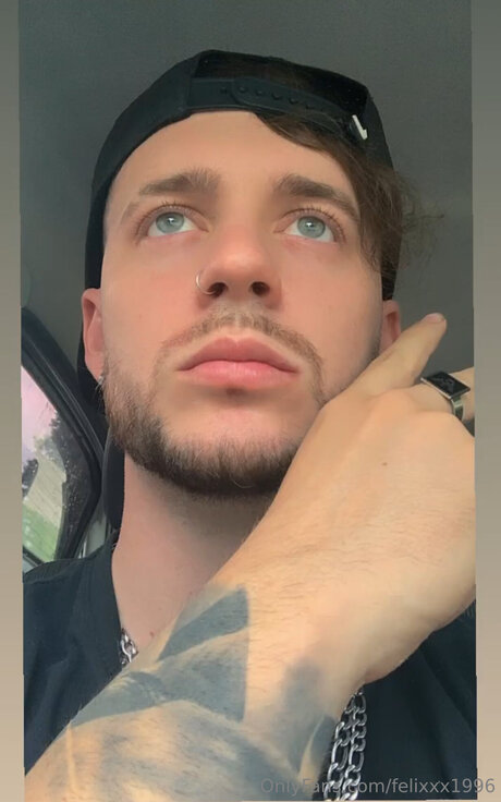 Felixxx1996 onlyfans nude pictures