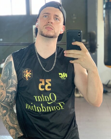 Felixxx1996 naked onlyfans leak