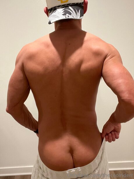 Thecoolriderr on onlyfans