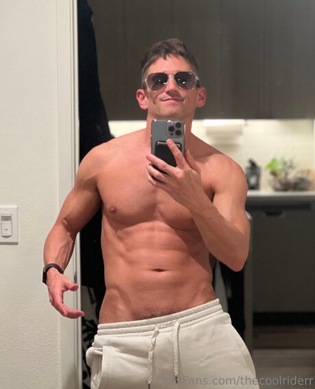 Thecoolriderr onlyfans pics