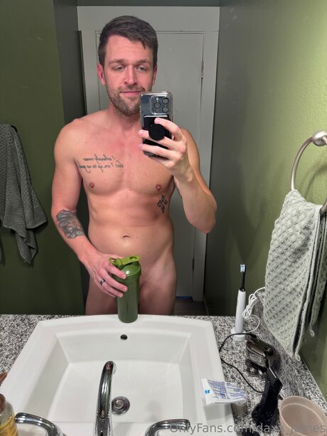 Daxx James leaked onlyfans.