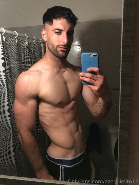 Ezequielito12 onlyfans free content