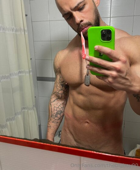 Thebigboy90 onlyfans for free