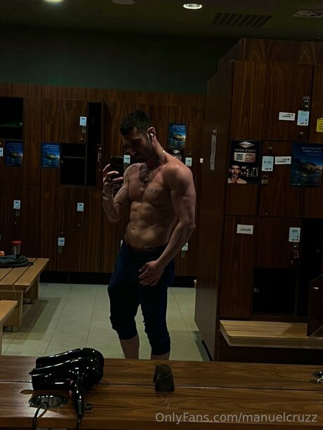Manuelcruzz onlyfans nude pics