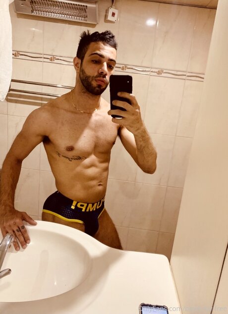 Hot Tl Vip naked on onlyfans