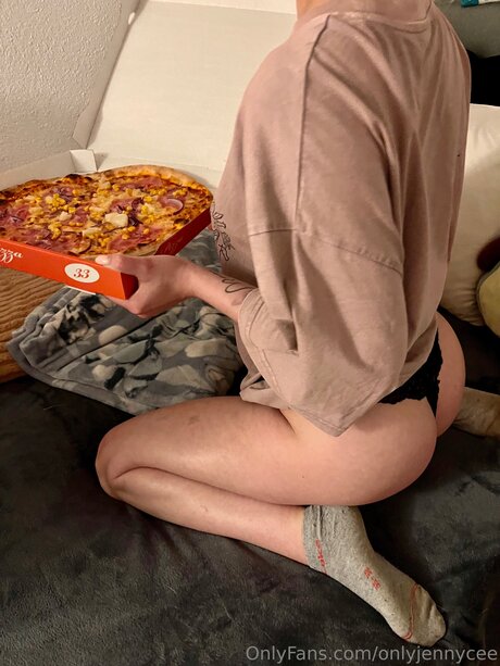 Onlyjennycee only fans leak
