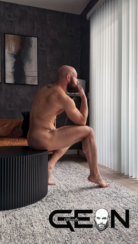 Officiallygeon Profile pic