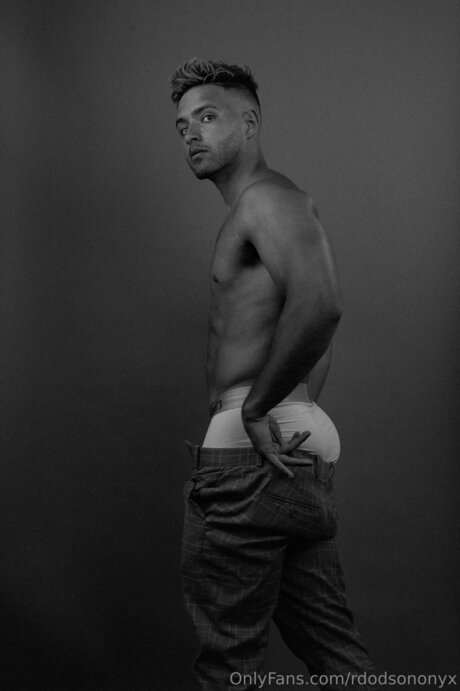 Rdodsononyx onlyfans desnuda