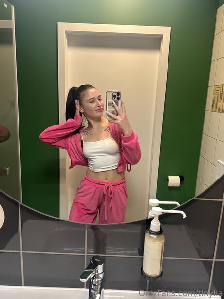 Tinylia onlyfans fuck