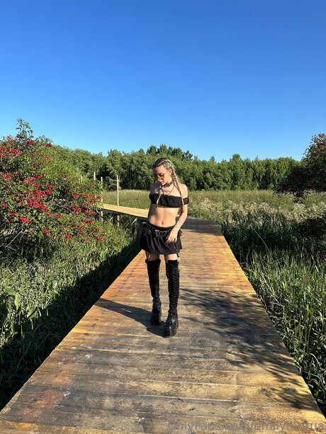 curvy girl onlyfans hot picture