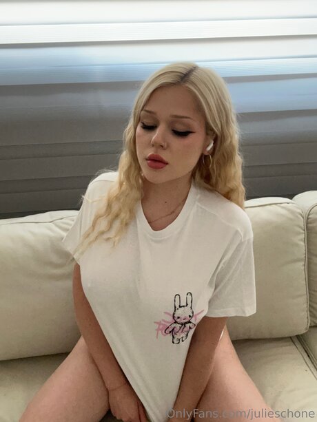 Julieschone onlyfans nudes