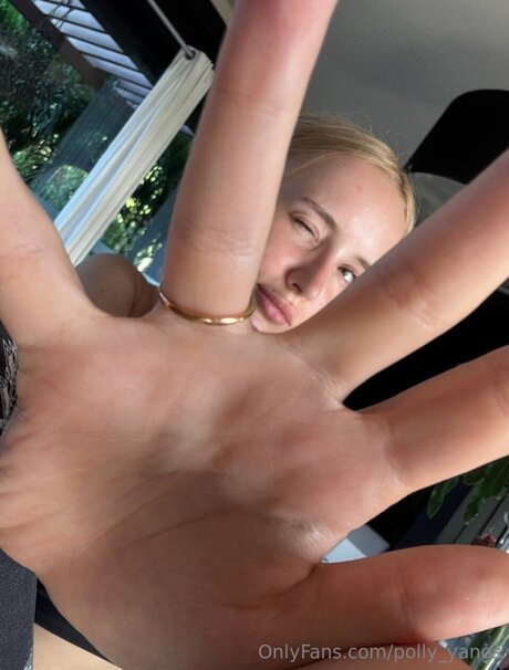 Polly Yangs only fans pictures