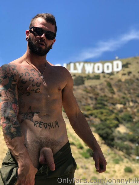 Johnnyhill onlyfans striptease