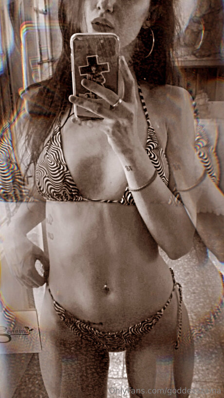 Goddesszaina onlyfans naked leaks