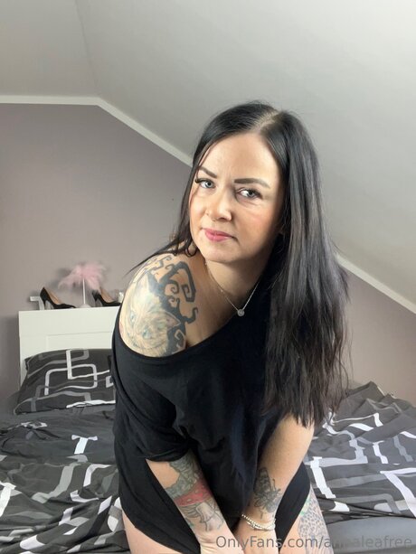 Annaleafree only fans