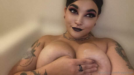 Trippyleigh onlyfans pic